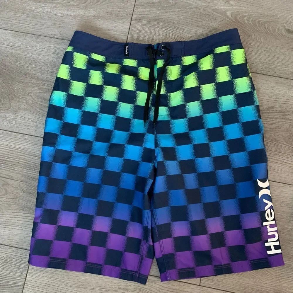Hurley boys Obsidian inseam 9.5 sits above the knee